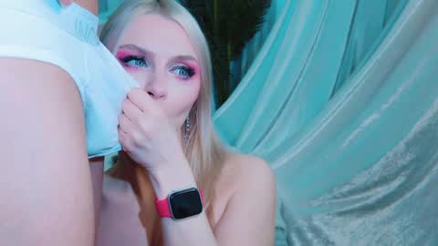 Snapshot of rockstarsgames chatting on 04/06/26, 06:36 Lina and Den online show from 04/06/26, 06:36