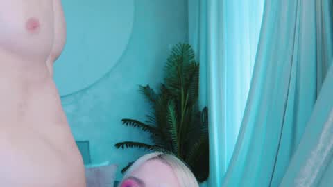 Snapshot of rockstarsgames chatting on 04/15/26, 08:21 Lina and Den online show from 04/15/26, 08:21