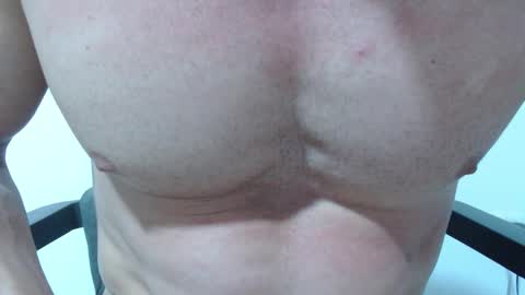 Snapshot of rocky_muscle chatting on 02/21/26, 01:39 rocky muscle online show from 02/21/26, 01:39