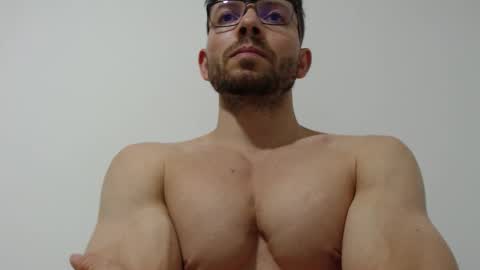 Snapshot of rocky_muscle chatting on 03/25/26, 03:01 rocky muscle online show from 03/25/26, 03:01