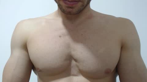 Snapshot of rocky_muscle chatting on 03/31/26, 03:41 rocky muscle online show from 03/31/26, 03:41