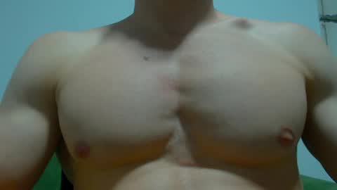 Snapshot of rocky_muscle chatting on 04/28/26, 02:27 rocky muscle online show from 04/28/26, 02:27