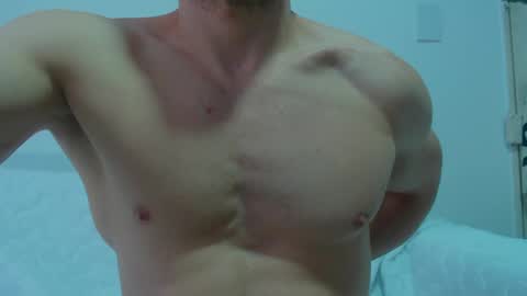 Snapshot of rocky_muscle chatting on 05/01/26, 04:11 rocky muscle online show from 05/01/26, 04:11