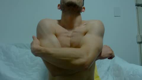 Snapshot of rocky_muscle chatting on 05/09/26, 11:21 rocky muscle online show from 05/09/26, 11:21