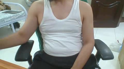 Snapshot of rockysam090 chatting on 10/23/25, 05:55 rockysam090 online show from 10/23/25, 05:55