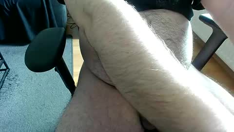 Snapshot of rockyy1900 chatting on 11/30/25, 12:09 rockyy1900 online show from 11/30/25, 12:09