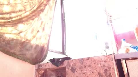 Snapshot of rocxi_metamorph chatting on 04/16/26, 09:50 rocxi online show from 04/16/26, 09:50