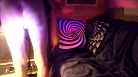 Snapshot of rod77knee chatting on 03/16/26, 11:03 rod77knee online show from 03/16/26, 11:03