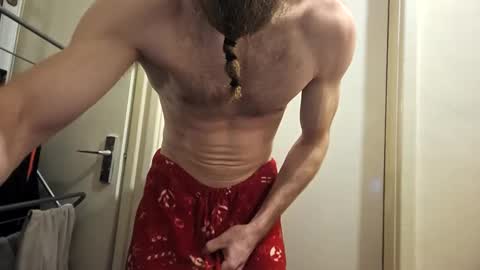 Snapshot of roddeep69 chatting on 02/01/25, 01:41 roddeep69 online show from 02/01/25, 01:41