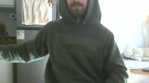 Snapshot of roddmannn14 chatting on 06/29/26, 04:40 RoddMannn online show from 06/29/26, 04:40