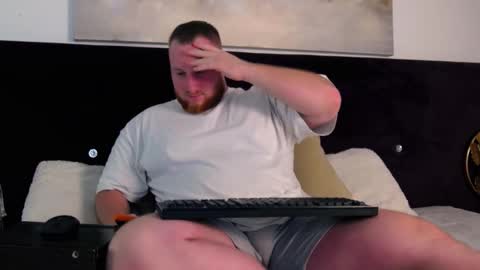 Roddy online show from 11/28/25, 01:03