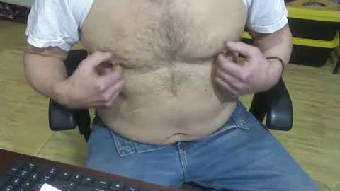 Snapshot of rodmanthick13 chatting on 03/26/26, 04:51 George online show from 03/26/26, 04:51