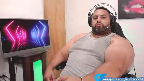 rodrixxx54 online show from 01/04/25, 01:10