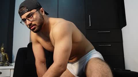 Roger Belmont online show from 09/27/25, 04:50