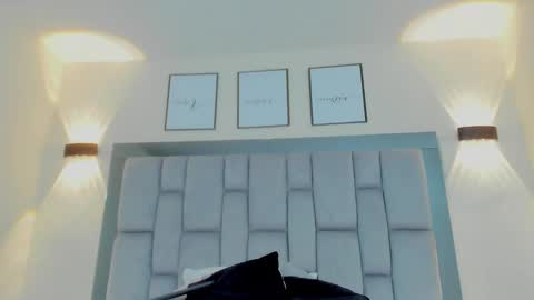 Snapshot of roger_wesley__ chatting on 01/15/25, 05:19 Roger Wesley online show from 01/15/25, 05:19