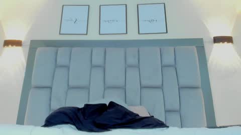 Snapshot of roger_wesley__ chatting on 02/18/25, 04:58 Roger Wesley online show from 02/18/25, 04:58