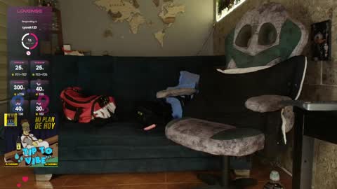 Snapshot of rogert_xx chatting on 04/04/26, 12:09 Rogert online show from 04/04/26, 12:09