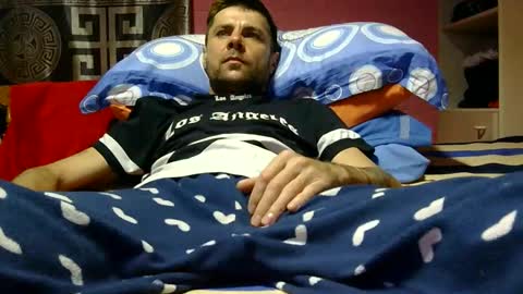 Snapshot of rogobeteilie chatting on 03/15/26, 09:43 Banderas online show from 03/15/26, 09:43