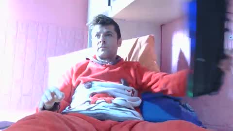 Snapshot of rogobeteilie chatting on 03/31/26, 10:37 Banderas online show from 03/31/26, 10:37