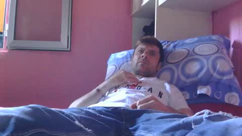 Snapshot of rogobeteilie chatting on 04/04/26, 11:29 Banderas online show from 04/04/26, 11:29