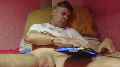 Snapshot of rogobeteilie chatting on 04/16/26, 08:09 Banderas online show from 04/16/26, 08:09