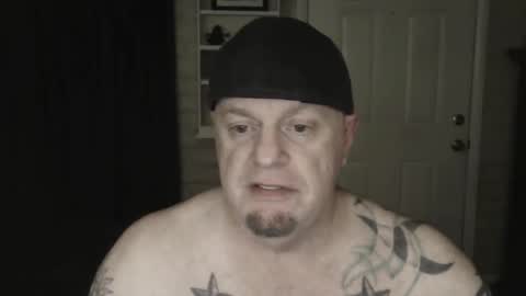 roinaz online show from 01/01/25, 02:31