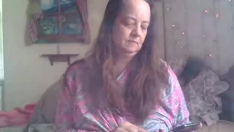 Snapshot of roisierios chatting on 04/27/26, 12:47 Rosie Rios online show from 04/27/26, 12:47