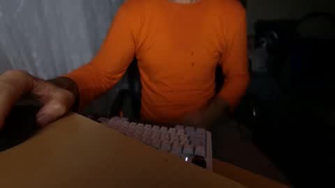 Snapshot of rokettttt chatting on 12/04/25, 11:13 rokettttt online show from 12/04/25, 11:13