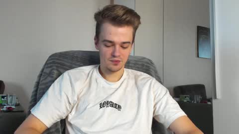 taylor fox online show from 12/17/24, 01:38