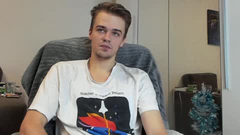 taylor fox online show from 12/27/24, 12:34