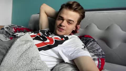 taylor fox online show from 09/24/25, 09:45