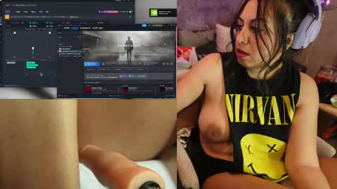 Snapshot of roknblaze chatting on 10/22/25, 02:56 Rok-N-Blaze online show from 10/22/25, 02:56