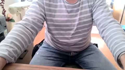 Snapshot of rolandloser1000 chatting on 01/19/25, 01:22 rolandloser1000 online show from 01/19/25, 01:22