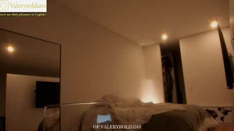 Snapshot of roldansvalery chatting on 04/22/26, 02:25 Valery Roldans online show from 04/22/26, 02:25