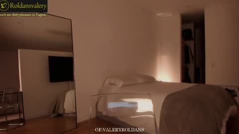 Snapshot of roldansvalery chatting on 05/05/26, 02:41 Valery Roldans online show from 05/05/26, 02:41