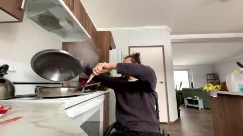 Rollinintheweeds online show from 02/16/25, 09:38