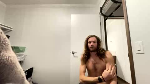 Rollinintheweeds online show from 12/14/25, 03:39