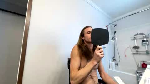 Rollinintheweeds online show from 01/10/26, 06:31