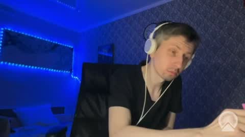 Snapshot of roma305991 chatting on 04/11/26, 11:53 roma305991 online show from 04/11/26, 11:53