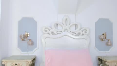   online show from 11/15/25, 12:13