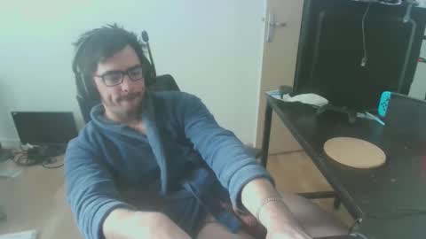 romainb72 online show from 02/18/25, 03:54