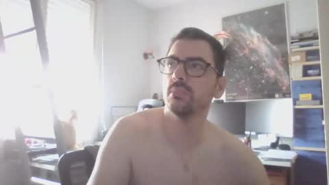 Snapshot of romainb72 chatting on 04/20/26, 06:27 romainb72 online show from 04/20/26, 06:27