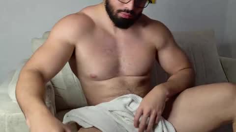 Snapshot of roman_lux chatting on 03/29/26, 05:51 Roman Lux online show from 03/29/26, 05:51