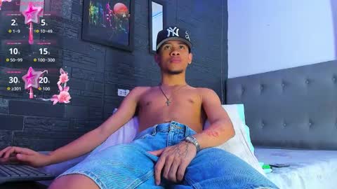 Snapshot of romancartier_ chatting on 11/20/25, 05:51 Roman Cartier online show from 11/20/25, 05:51