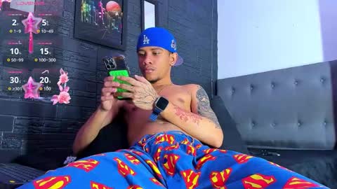 Snapshot of romancartier_ chatting on 12/14/25, 07:03 Roman Cartier online show from 12/14/25, 07:03