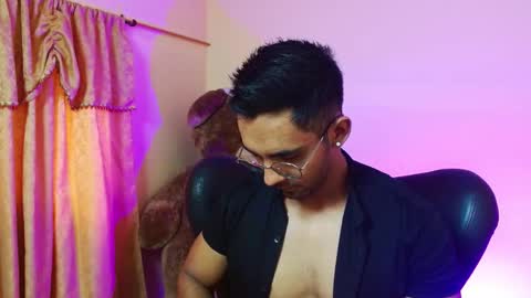 Roman online show from 02/11/25, 04:56