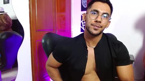 Roman online show from 03/08/25, 09:08