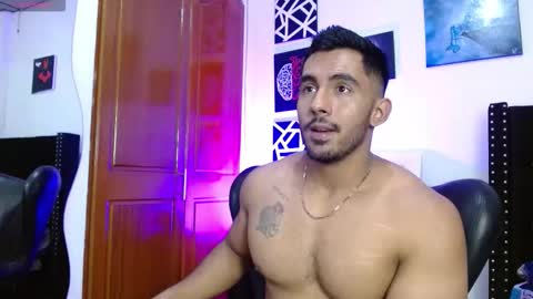 Roman online show from 09/24/25, 10:35