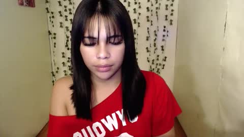 Snapshot of romantic_kath chatting on 12/19/25, 09:11 KATH online show from 12/19/25, 09:11