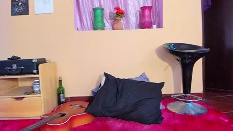 Snapshot of romantic_stargirl chatting on 12/14/24, 04:20 Is A Belle online show from 12/14/24, 04:20